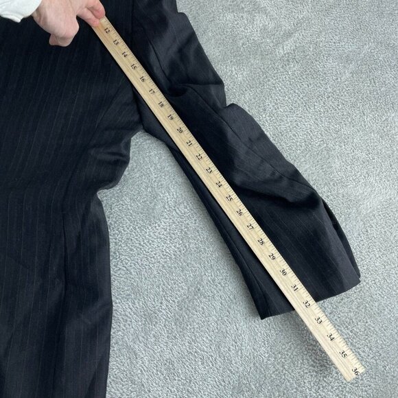 Jos. A. Bank Mens Dark Pinstripe Wool Blazer Size 42R - 2151 - Picture 8 of 10